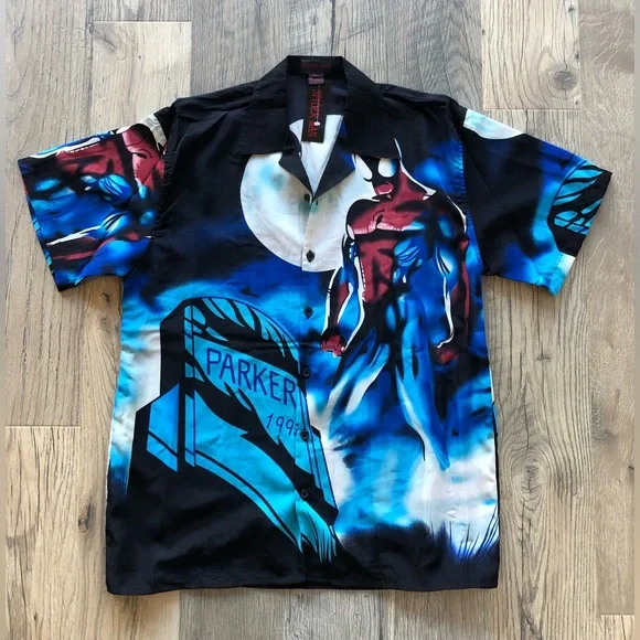 NWT Spider-Man Button Down Short Sleeve Tee Medium